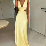 Vestido Longo Tina com Corte Fora na Cintura e Decote V